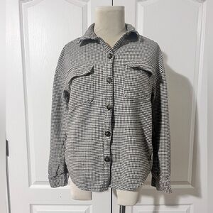 Hollister Boyfriend Fit Button Down Collared Blouse - sz S